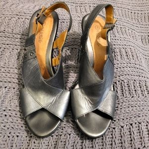 EUC George silver wedge sandals. Size 8.5
